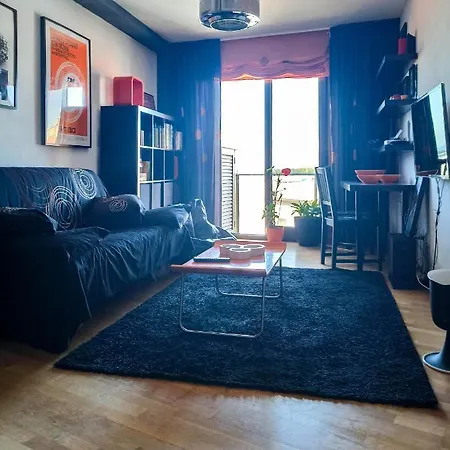 Apartamento con vistas y parking gratuito Apartamento